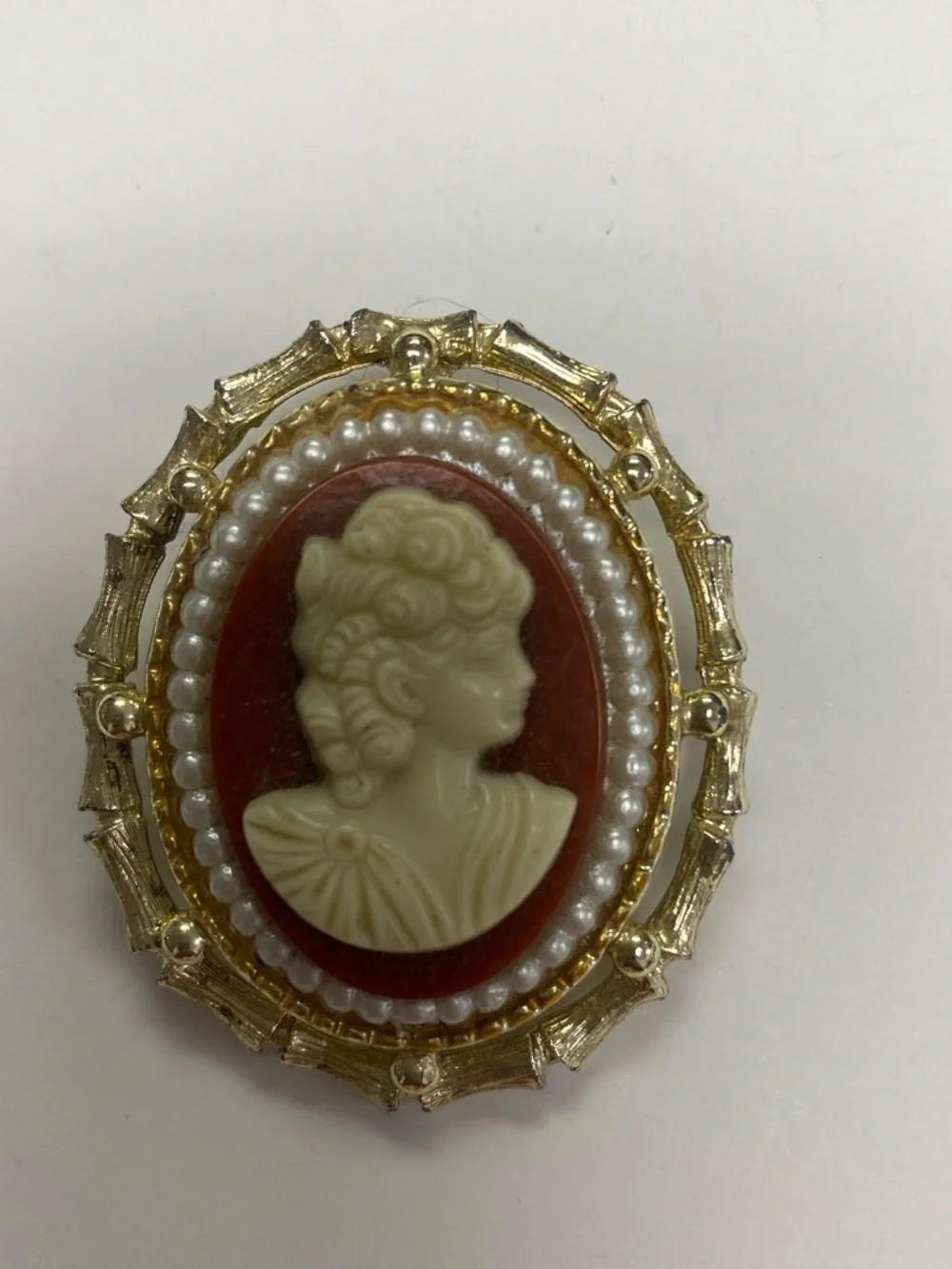 Vintage Style Gold Cameo Brooch with Pearl Accent - Cream and Coral